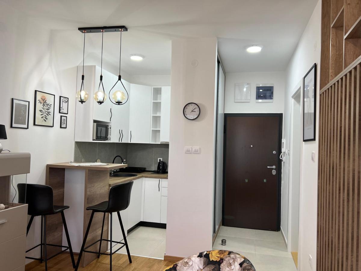 Apartment Charlie Private Parking 노비사드 외부 사진